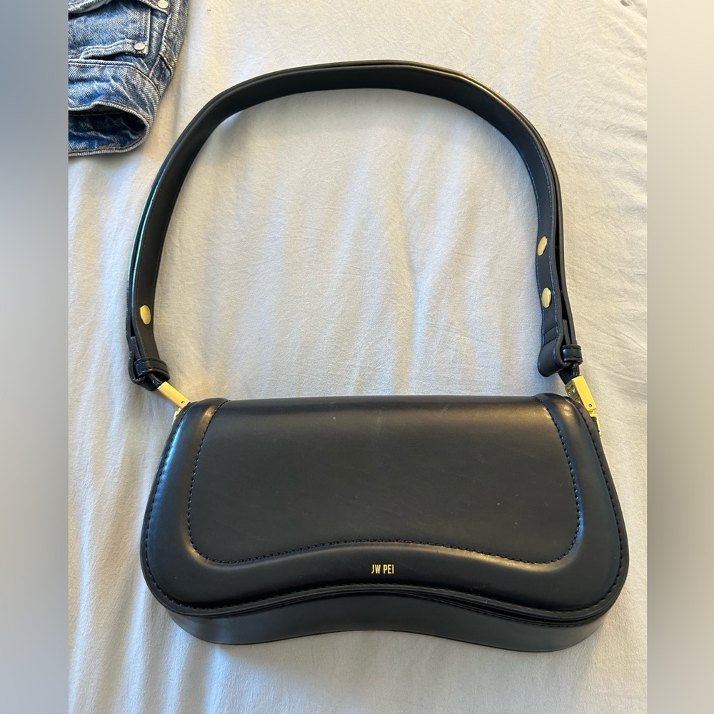 COPY - JW Pei JOY shoulder bag black
